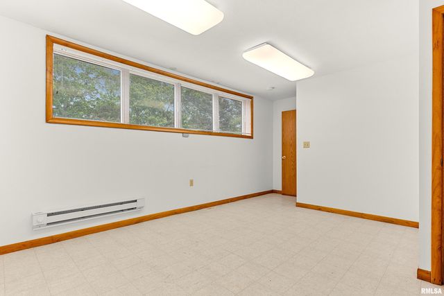 1438 LAKE SANTA FE Drive, Metamora, IL 61548