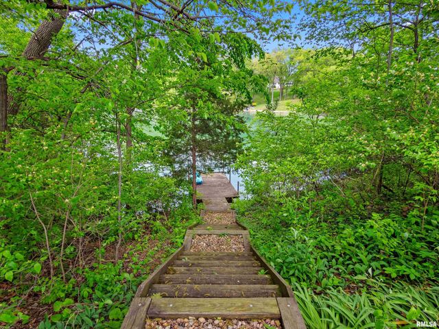 1438 LAKE SANTA FE Drive, Metamora, IL 61548