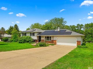 1438 LAKE SANTA FE Drive, Metamora, IL 61548