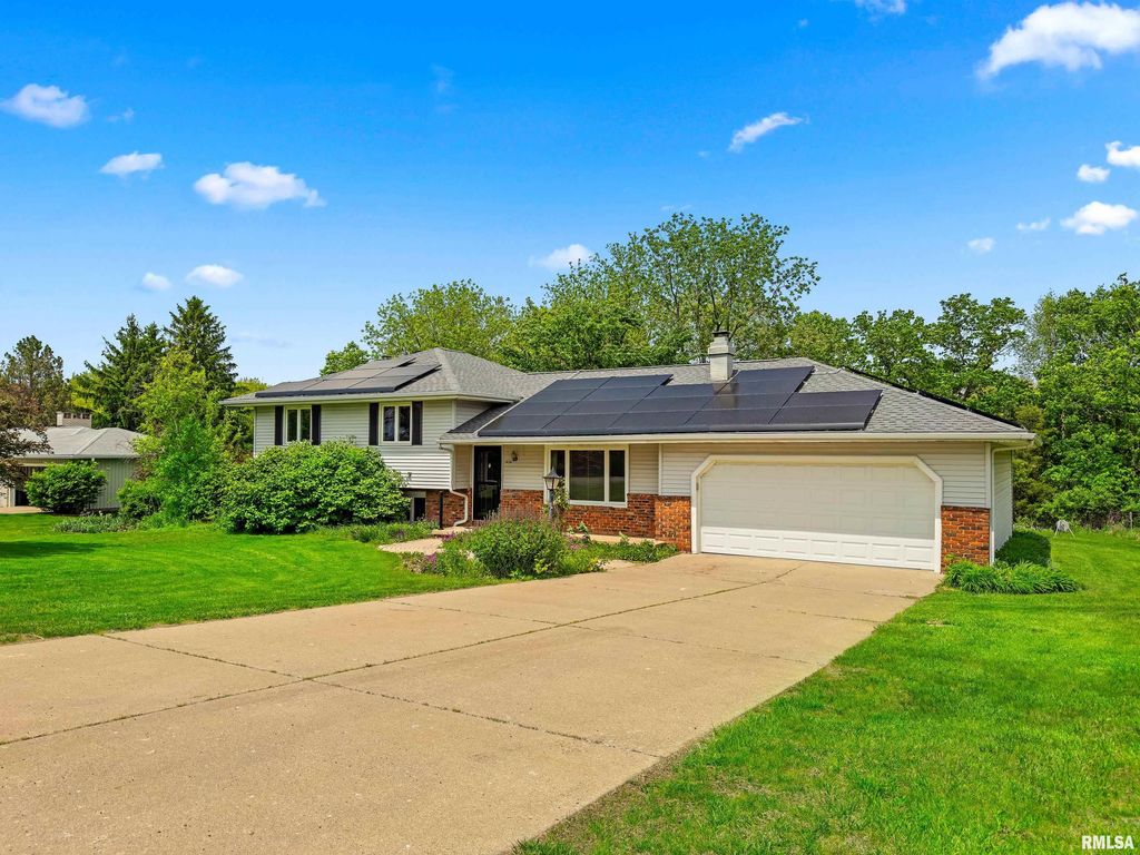 1438 LAKE SANTA FE Drive, Metamora, IL 61548