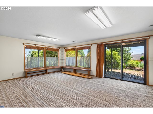 30013 MAPLE Dr, Rainier, OR 97048