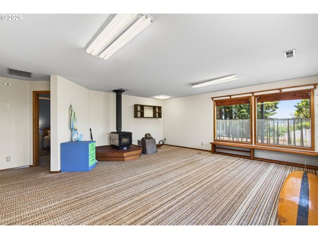 30013 MAPLE Dr, Rainier, OR 97048