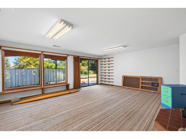 30013 MAPLE Dr, Rainier, OR 97048
