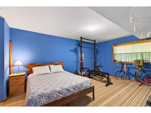 30013 MAPLE Dr, Rainier, OR 97048