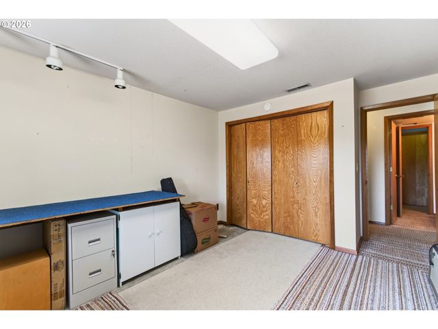 30013 MAPLE Dr, Rainier, OR 97048