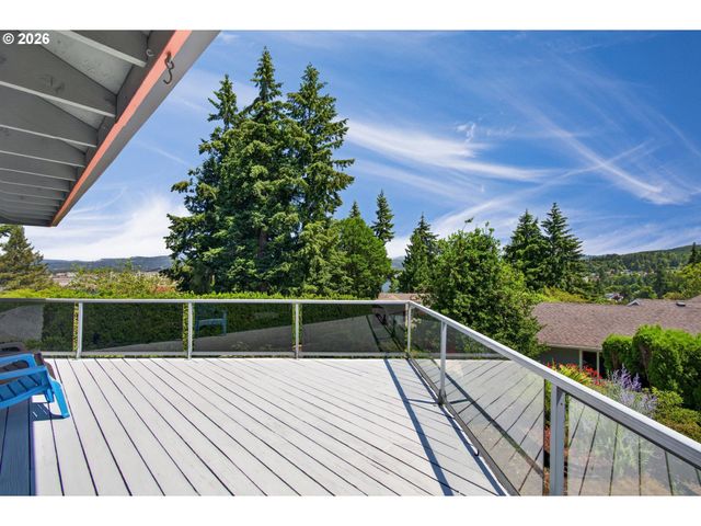 30013 MAPLE Dr, Rainier, OR 97048