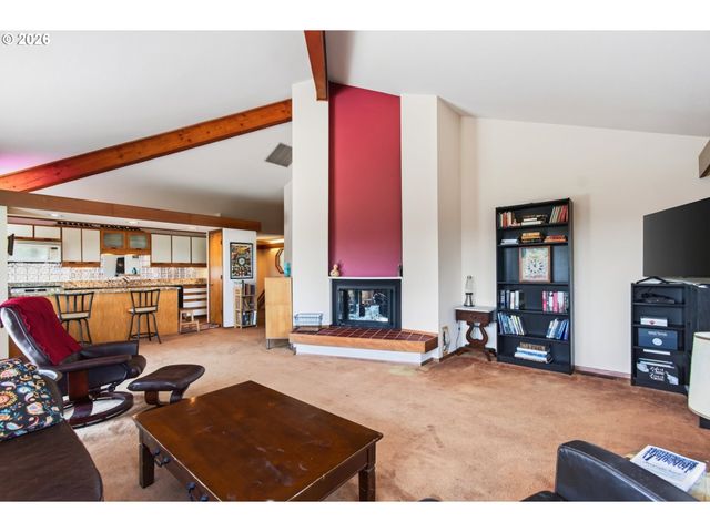 30013 MAPLE Dr, Rainier, OR 97048
