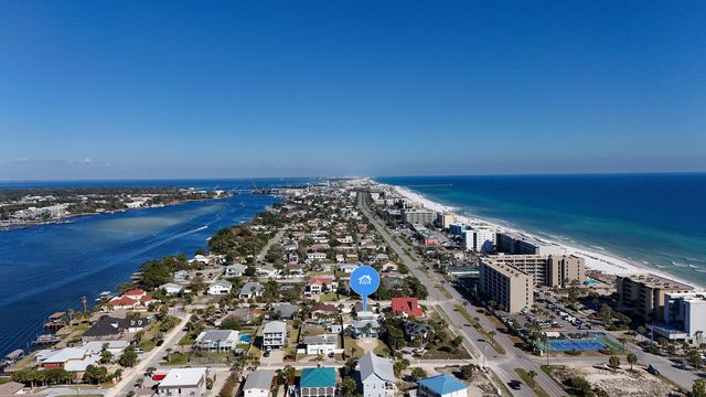 758 Seahorse Avenue, Fort Walton Beach, FL 32548