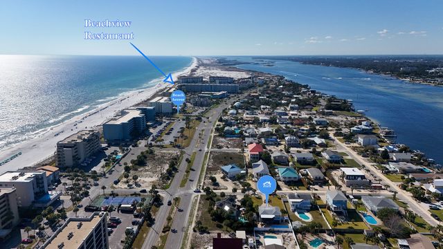 758 Seahorse Avenue, Fort Walton Beach, FL 32548