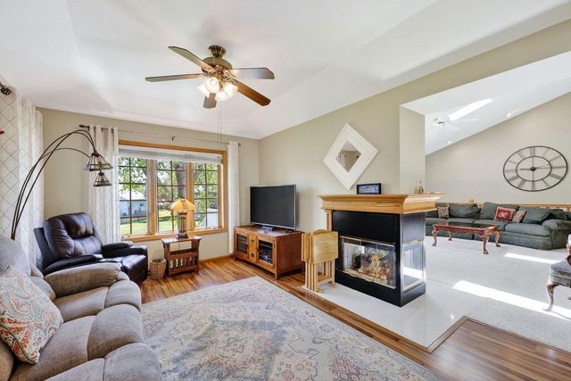 5 Vienna Circle, Madison, WI 53718