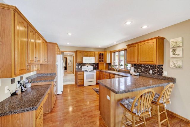 5 Vienna Circle, Madison, WI 53718