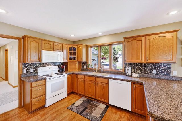 5 Vienna Circle, Madison, WI 53718