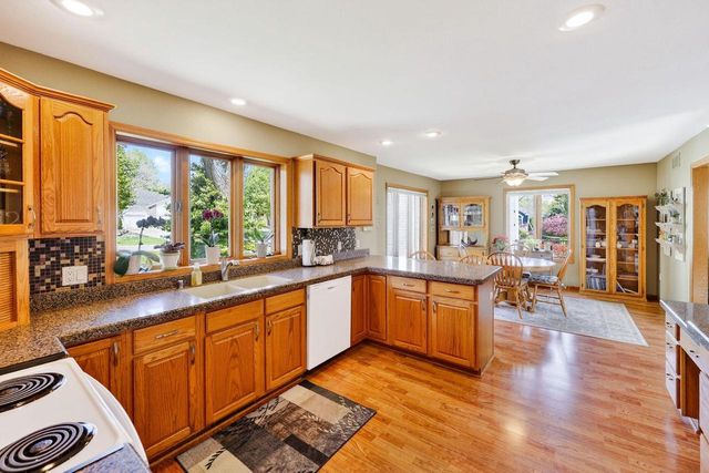 5 Vienna Circle, Madison, WI 53718