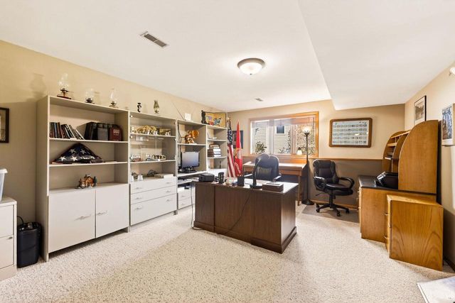 5 Vienna Circle, Madison, WI 53718