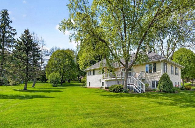5 Vienna Circle, Madison, WI 53718