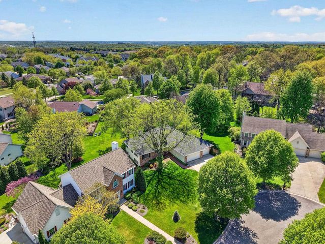 5 Vienna Circle, Madison, WI 53718