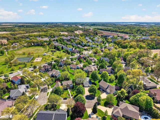 5 Vienna Circle, Madison, WI 53718
