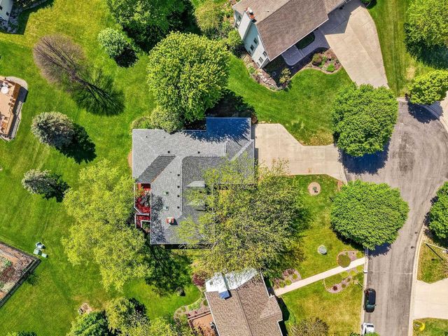 5 Vienna Circle, Madison, WI 53718