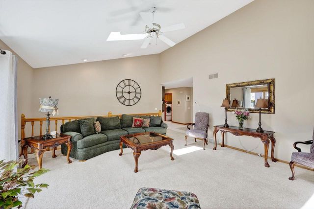5 Vienna Circle, Madison, WI 53718