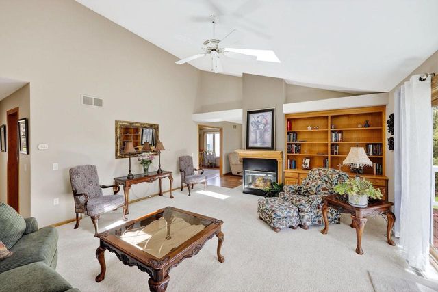 5 Vienna Circle, Madison, WI 53718
