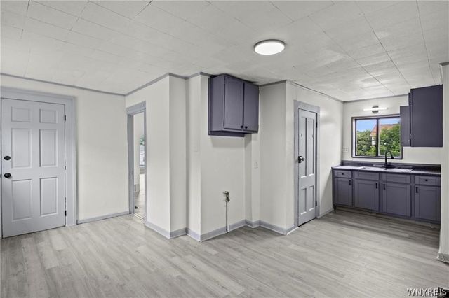 385 7th Street Lower, Buffalo, NY 14201