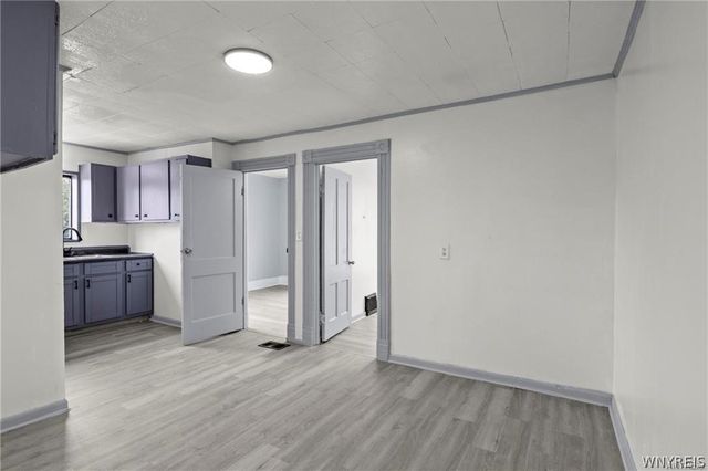 385 7th Street Lower, Buffalo, NY 14201