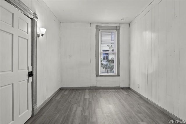 385 7th Street Lower, Buffalo, NY 14201