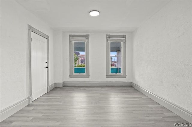 385 7th Street Lower, Buffalo, NY 14201