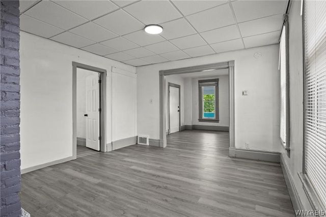 385 7th Street Lower, Buffalo, NY 14201