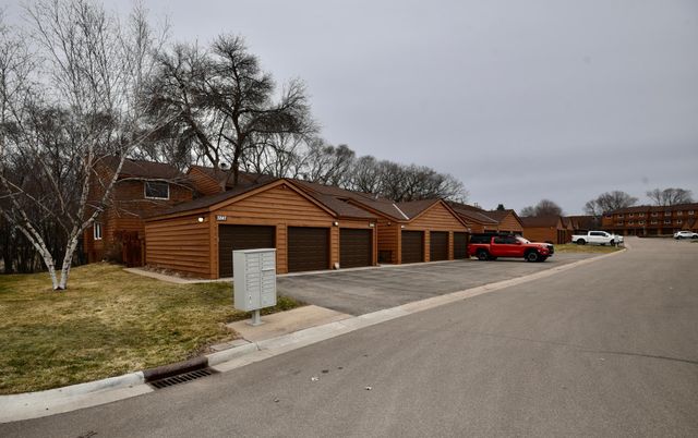 3245 Evergreen Drive, Eagan, MN 55121