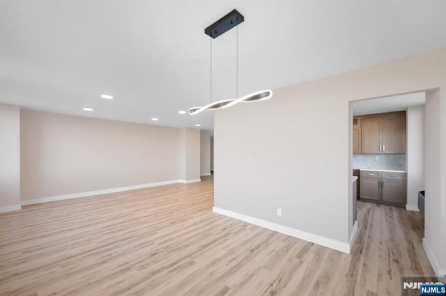 160 Overlook Avenue 3A, Hackensack, NJ 07601