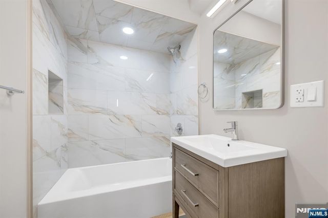 160 Overlook Avenue 3A, Hackensack, NJ 07601