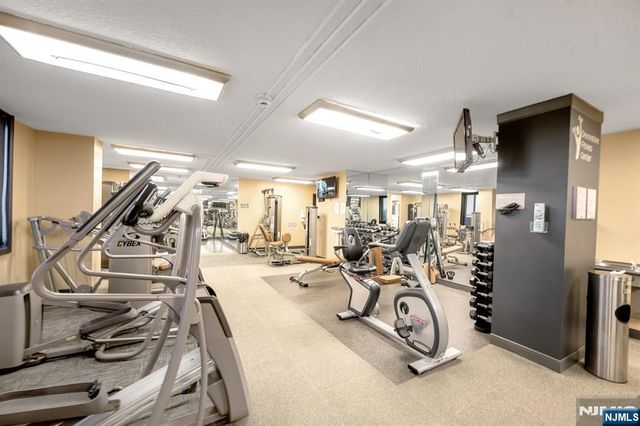 160 Overlook Avenue 3A, Hackensack, NJ 07601