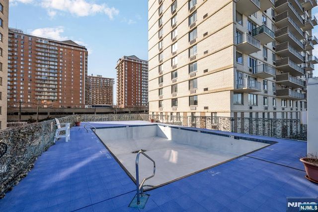 160 Overlook Avenue 3A, Hackensack, NJ 07601