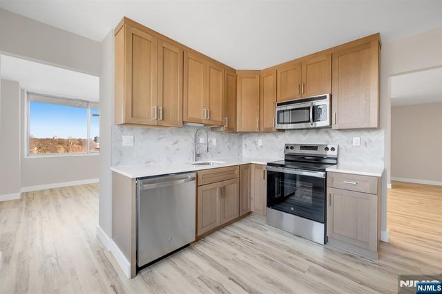 160 Overlook Avenue 3A, Hackensack, NJ 07601