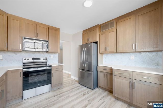 160 Overlook Avenue 3A, Hackensack, NJ 07601