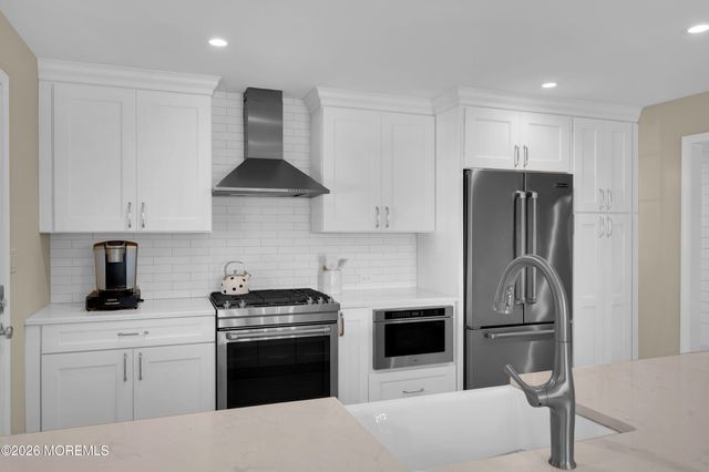 103 Bay Point Harbour 103, Point Pleasant, NJ 08742