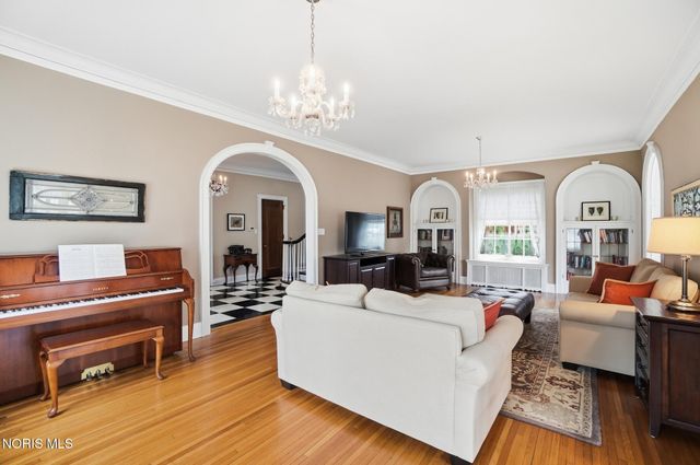 2006 Mount Vernon Avenue, Toledo, OH 43607