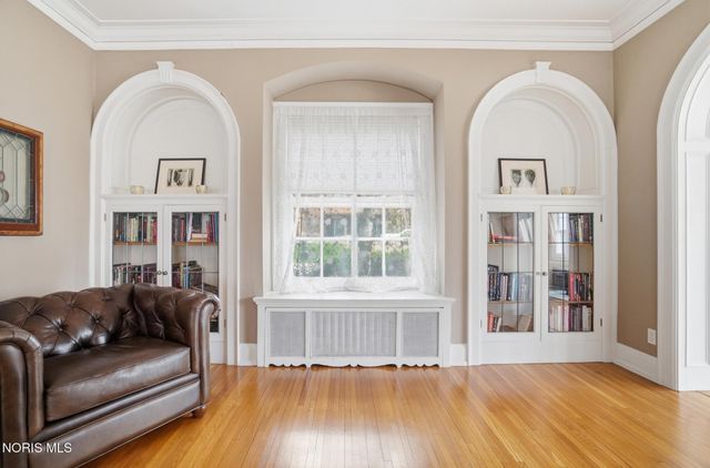 2006 Mount Vernon Avenue, Toledo, OH 43607