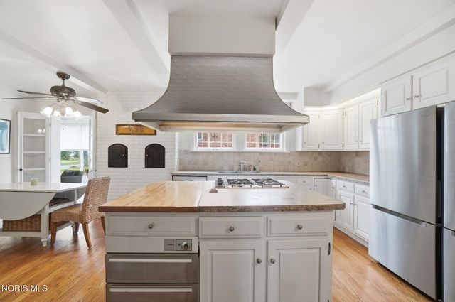 2006 Mount Vernon Avenue, Toledo, OH 43607