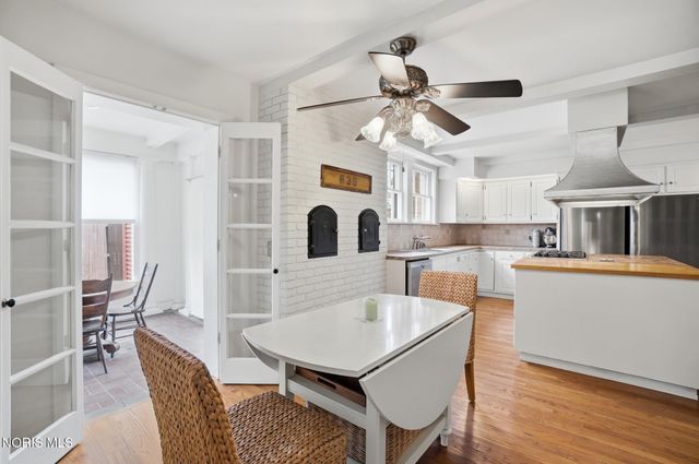 2006 Mount Vernon Avenue, Toledo, OH 43607