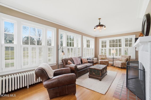 2006 Mount Vernon Avenue, Toledo, OH 43607