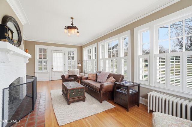 2006 Mount Vernon Avenue, Toledo, OH 43607