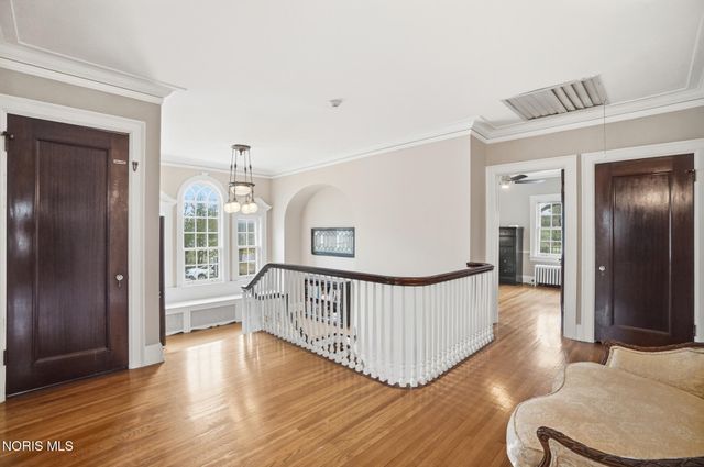 2006 Mount Vernon Avenue, Toledo, OH 43607