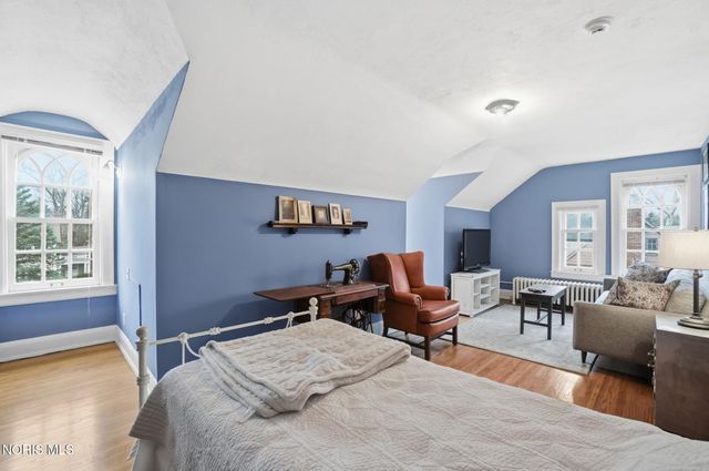 2006 Mount Vernon Avenue, Toledo, OH 43607