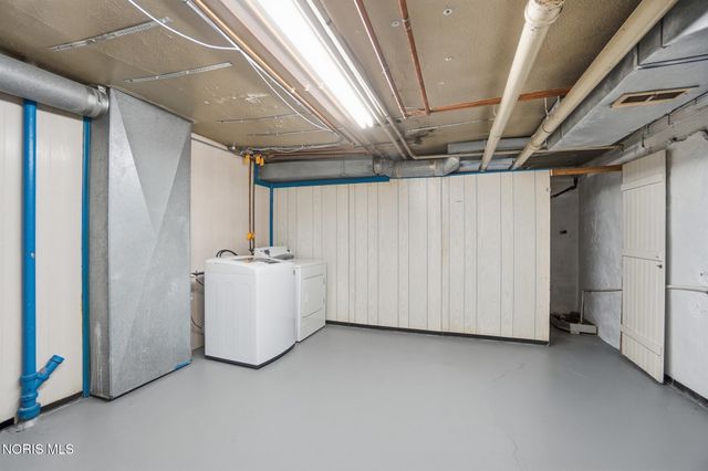 2006 Mount Vernon Avenue, Toledo, OH 43607