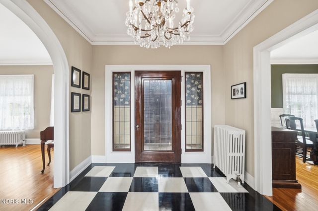 2006 Mount Vernon Avenue, Toledo, OH 43607