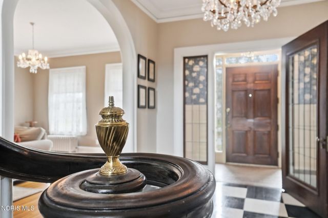 2006 Mount Vernon Avenue, Toledo, OH 43607