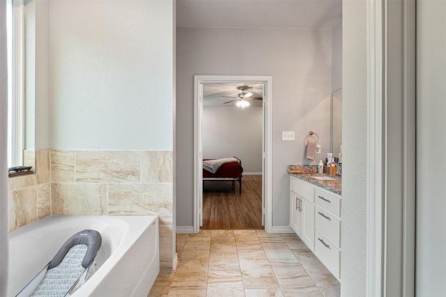 7904 McCulloch RD, Temple, TX 76502