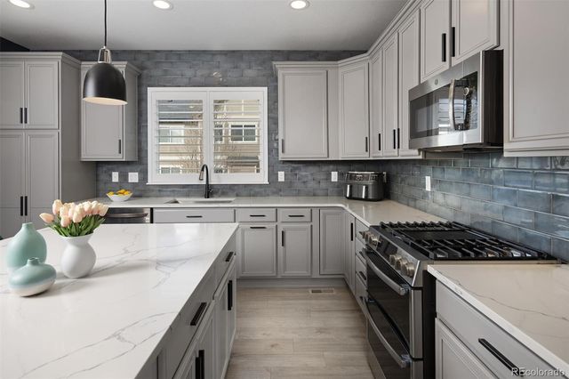 1081 Equinox Lane, Erie, CO 80516